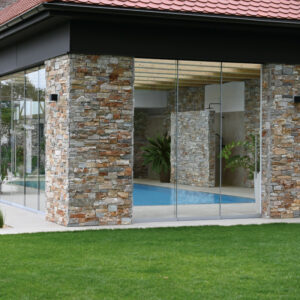 Aussenwand mit Quarzit Wand Verblender